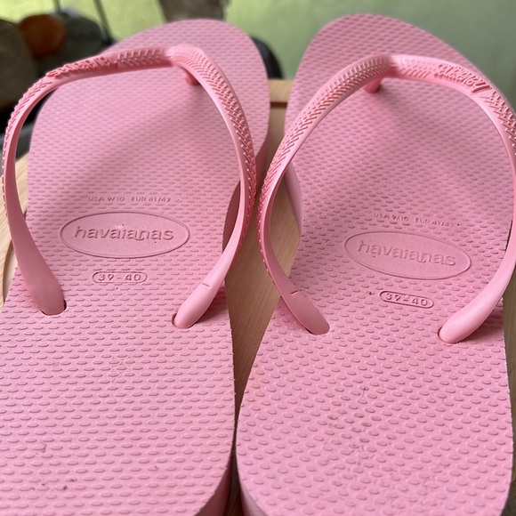 Havaianas Pink Platform Sandals🌸🌸 - Picture 3 of 10